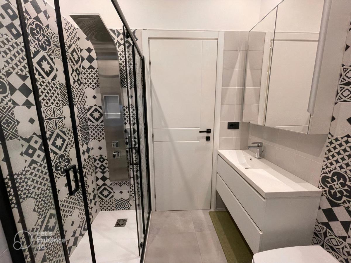 R39 Modern Apartment With Private Parking Milánó Kültér fotó